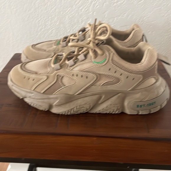 Men's Casual Athletic Shoes for Outdoor Size 43 (9.5/10) - Picture 3 of 6